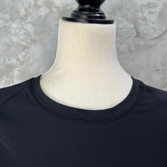 Lululemon Running Shirt Womens 2 Thumbholes Long Sleeve Black Classic Fit - Picture 5 of 5